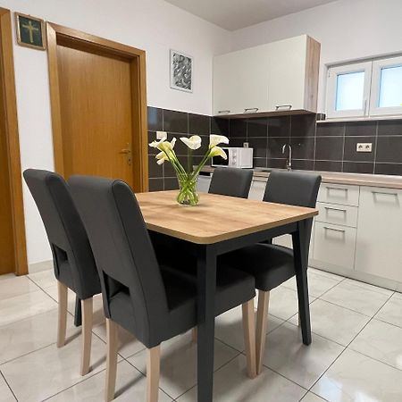 Ferienwohnung Apartman Krsticevic Metković Exterior foto